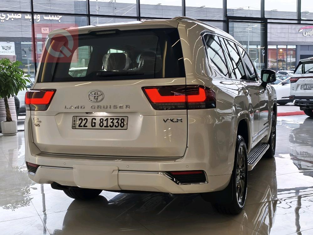 تۆیۆتا لاند کروزەر